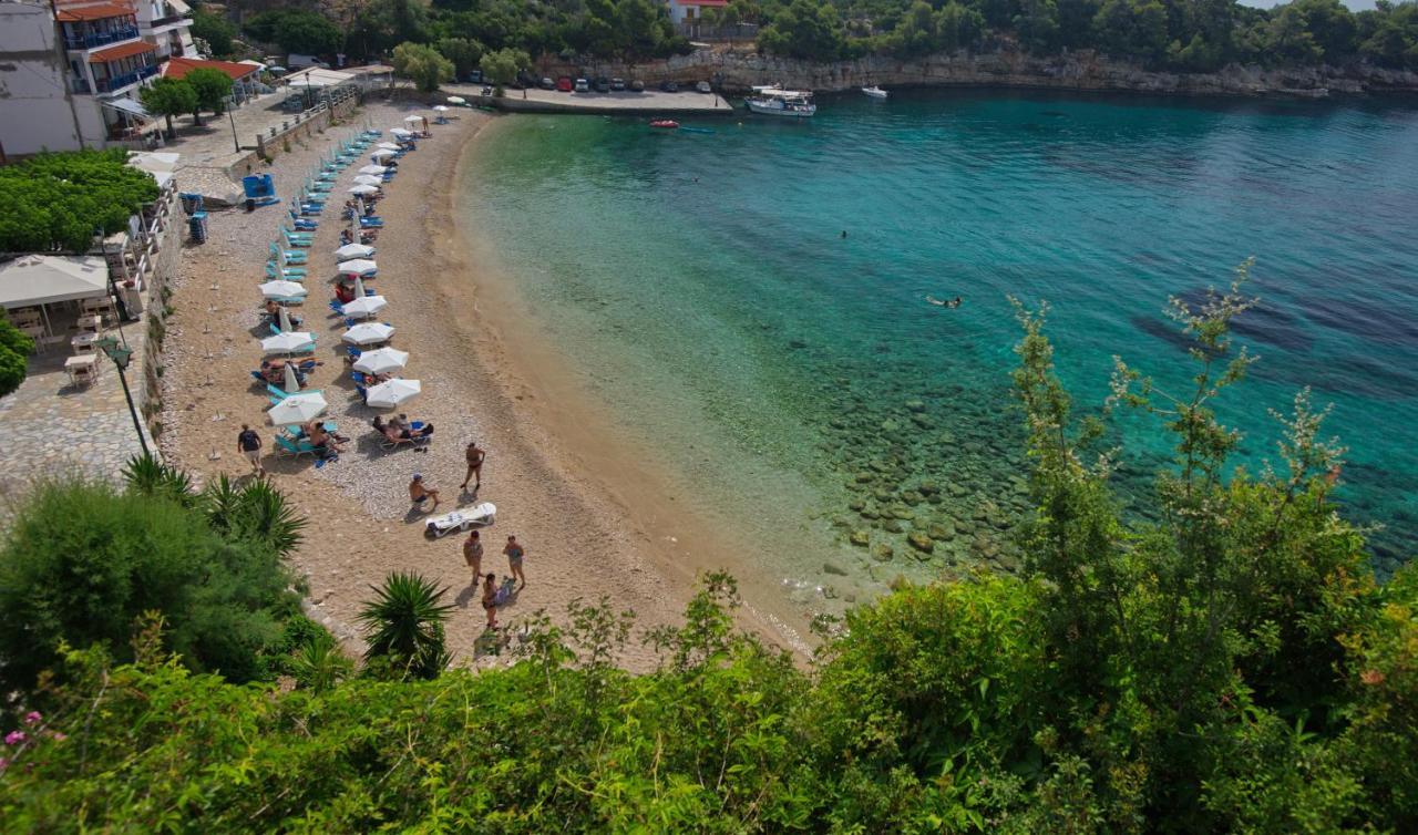 Petrino Villa Patitírion Exteriör bild